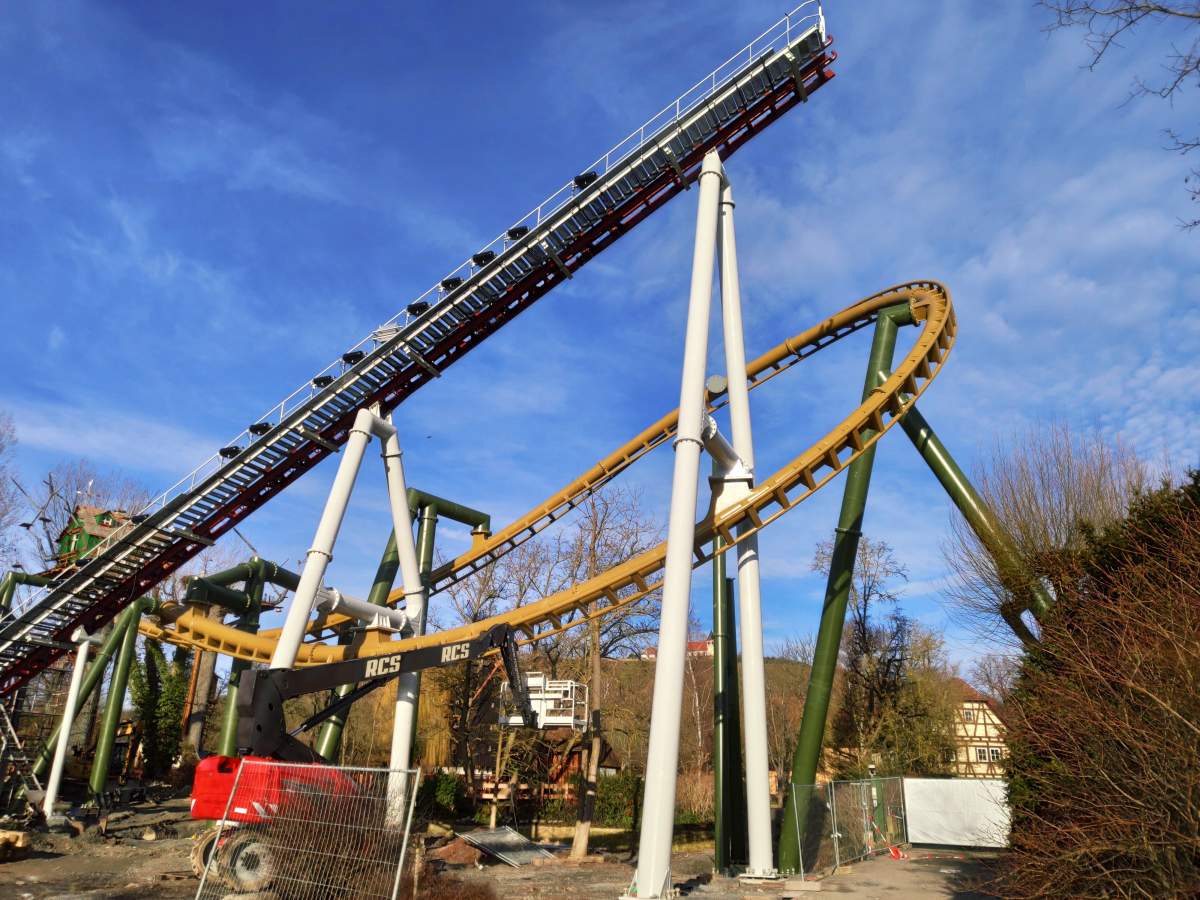 Naam:     9597740d1581759683-2020-neuheit-family-boomerang-suspended-thrill-coaster-erlebnispark-tripsdril.jpg
Bekeken:  1035
Groote:   155,3 KB