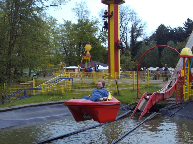 Naam:     Schloss Beck 01-05-2012 (28).jpg
Bekeken:  1159
Groote:   97,6 KB