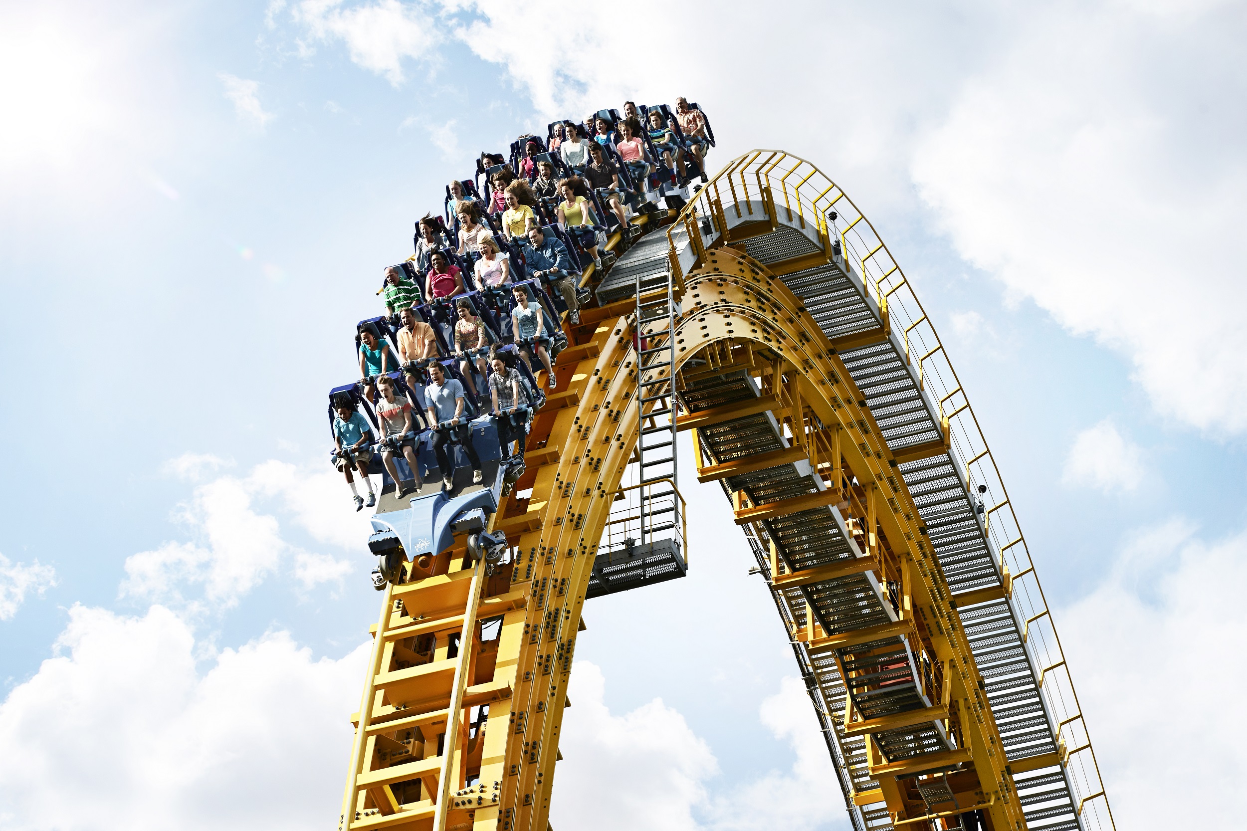 Naam:     hp.14.rides.coasters.skyrush-2b.jpg
Bekeken:  481
Groote:   1,16 MB